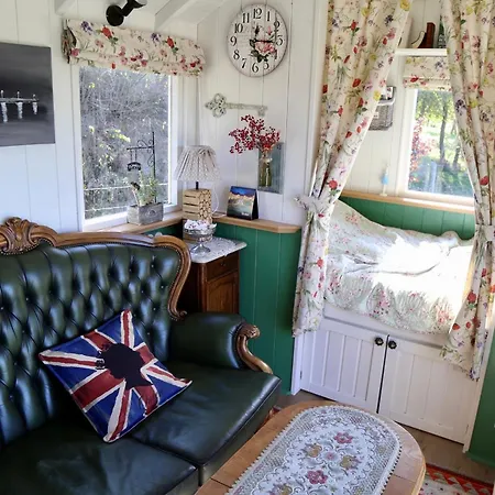 Lulla Cottage Semesterbostad *